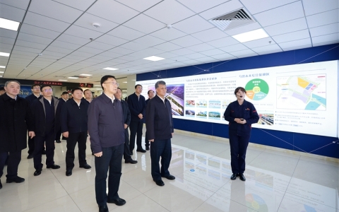 3月15日，河南省黨政代表團(tuán)赴新疆維吾爾自治區(qū)烏魯木齊國(guó)際陸港區(qū)考察學(xué)習(xí)。