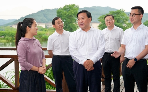 韓俊在浙江調(diào)研時強(qiáng)調(diào) 完善城鄉(xiāng)融合發(fā)展體制機(jī)制 推進(jìn)學(xué)習(xí)運用“千萬工程”經(jīng)驗走深走實